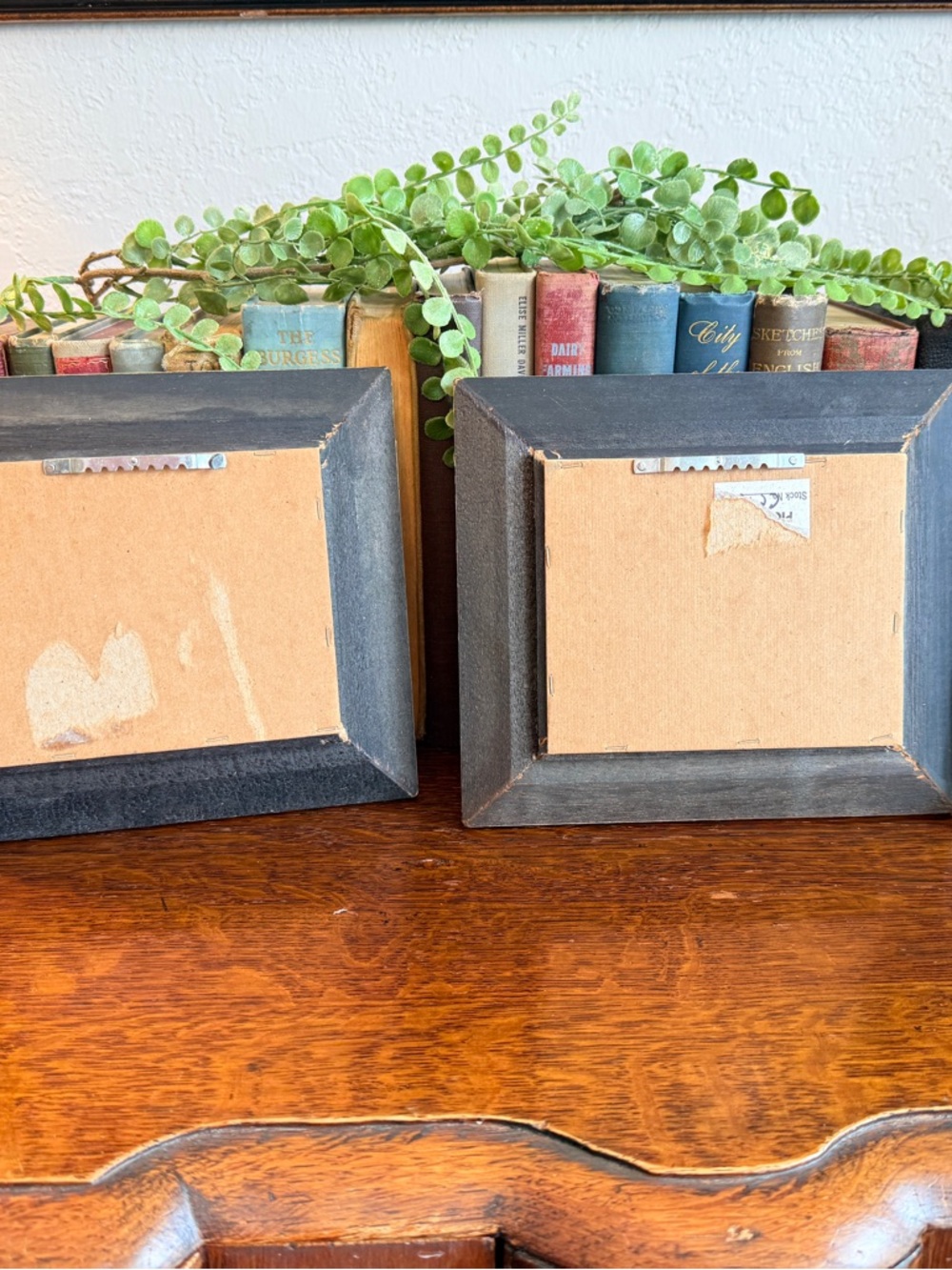Pair of Vintage Gold wood Framed Floral Still Life Prints - Picture 5 of 15